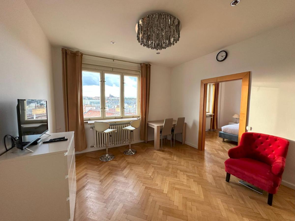 Castle View Apartments. Old Town * Praha